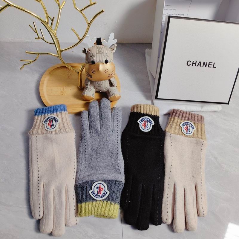 Moncler Gloves 0823